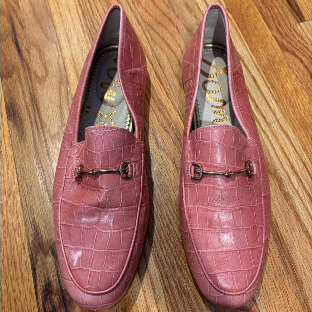 Sam Edelman Pink Croc-Embossed Loafers size 10 - Picture 2 of 2